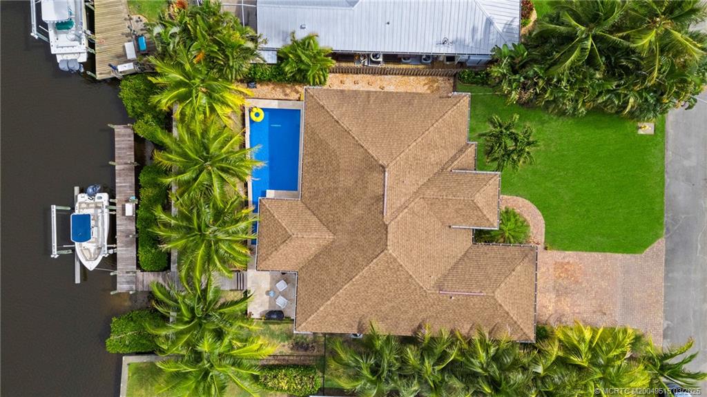 1252 SW Seahawk Way