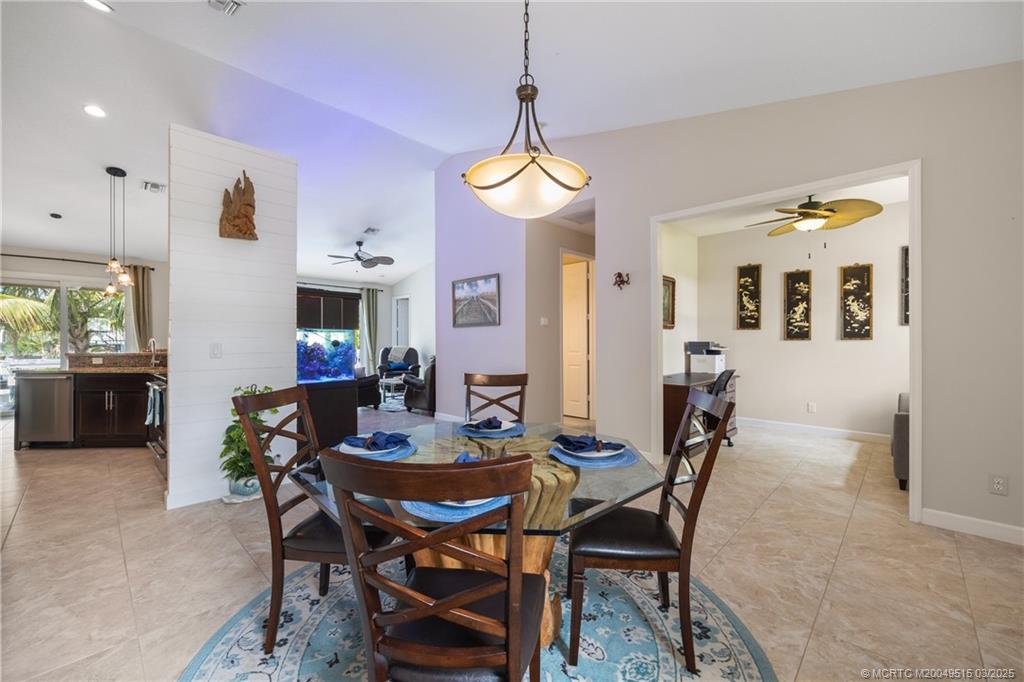 1252 SW Seahawk Way
