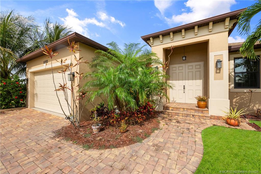 1252 SW Seahawk Way
