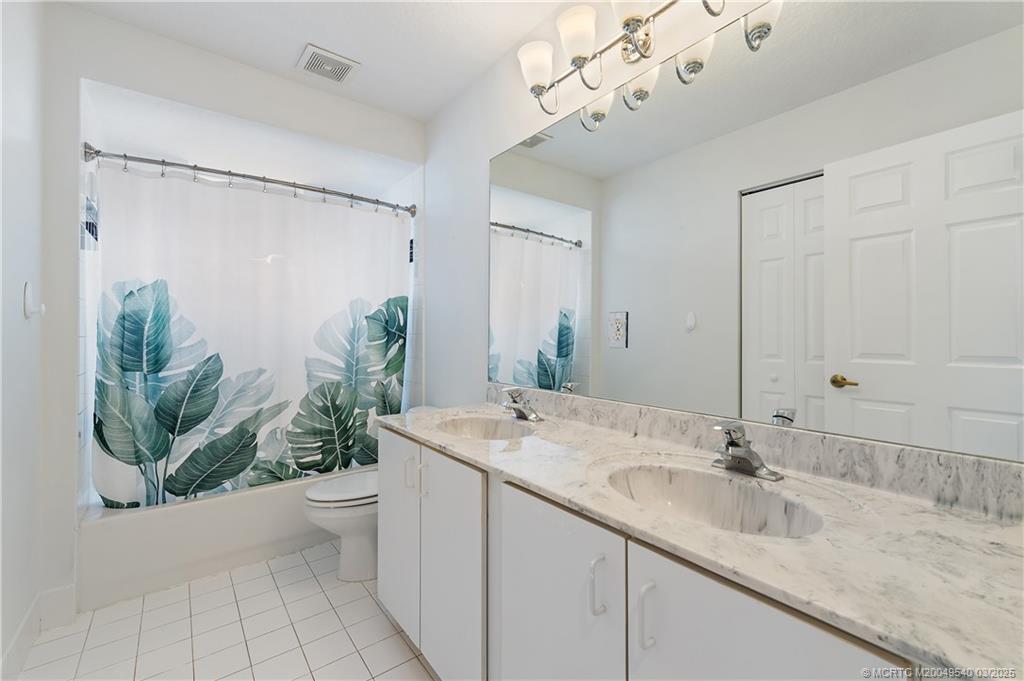 1100 Lakeshore Drive