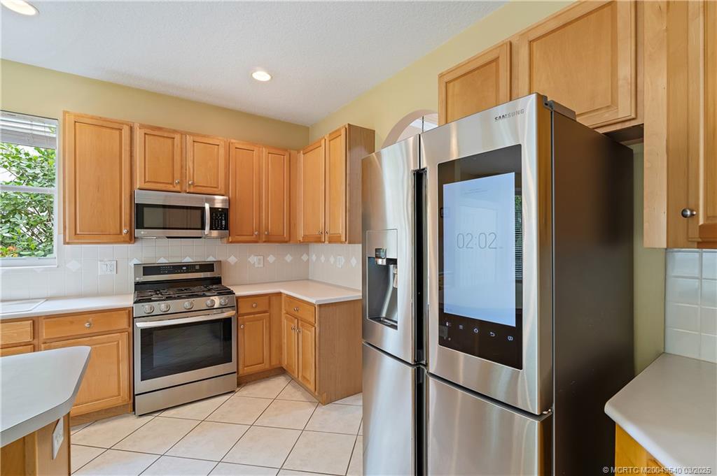 1100 Lakeshore Drive