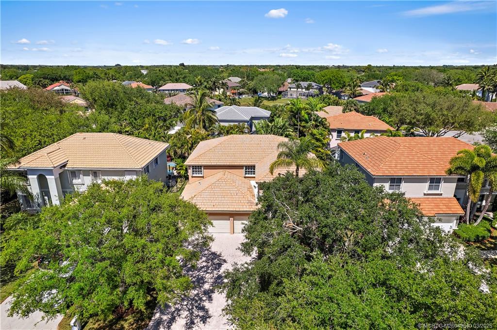 1100 Lakeshore Drive