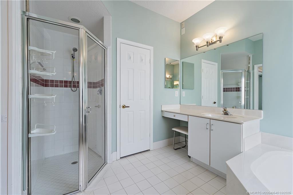 1100 Lakeshore Drive