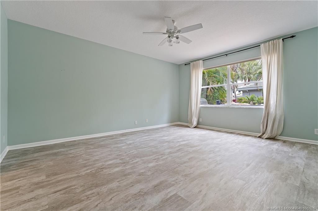 1100 Lakeshore Drive