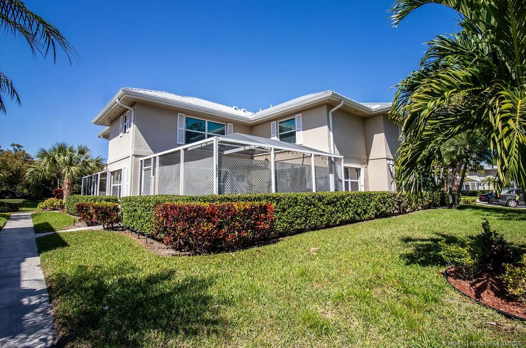 2837 SW Lakemont Place