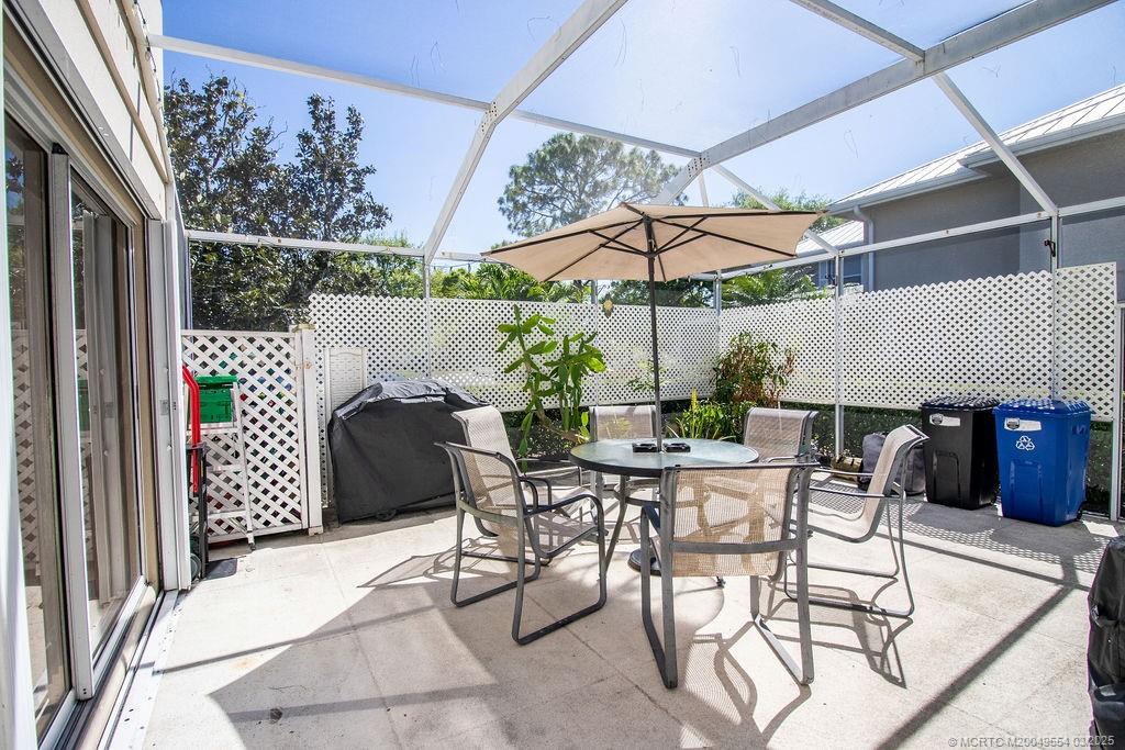 2837 SW Lakemont Place