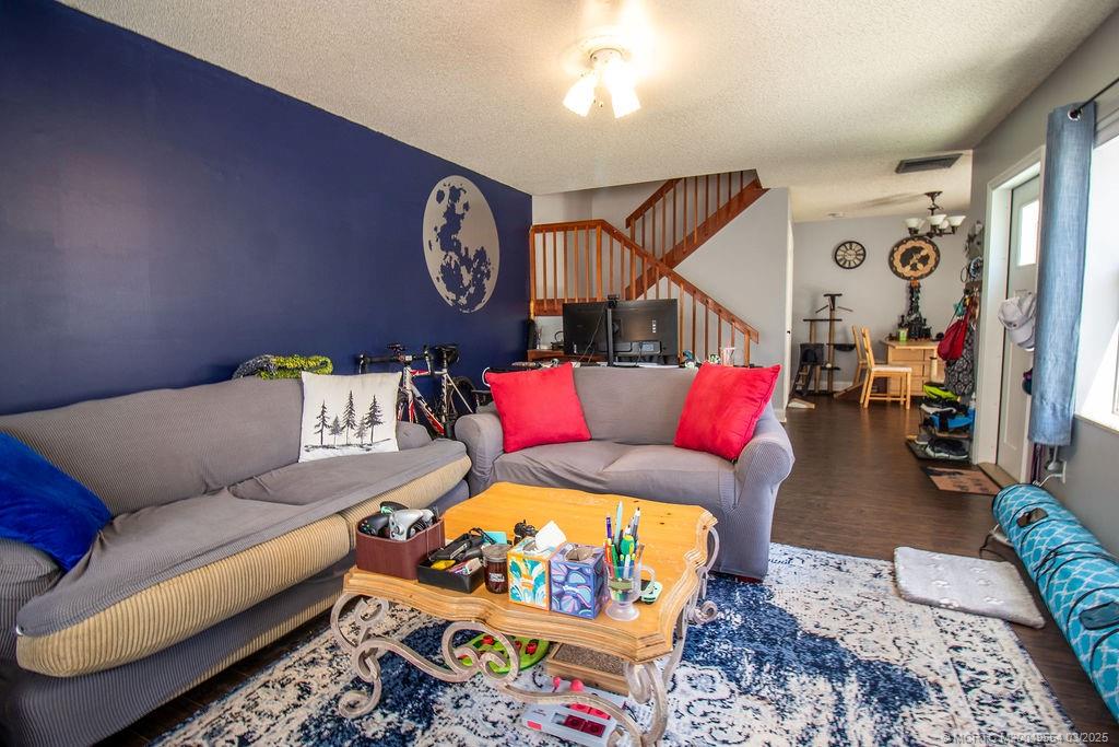 2837 SW Lakemont Place