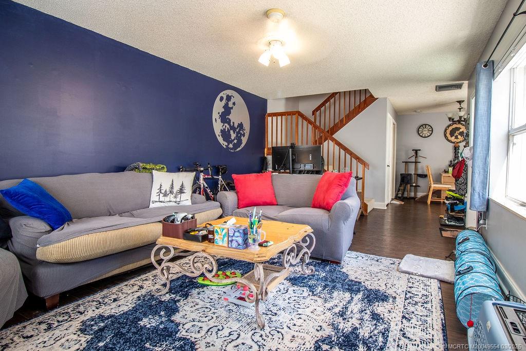 2837 SW Lakemont Place