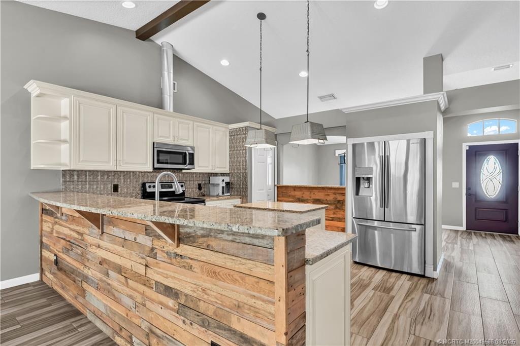 6093 NW East Deville Circle