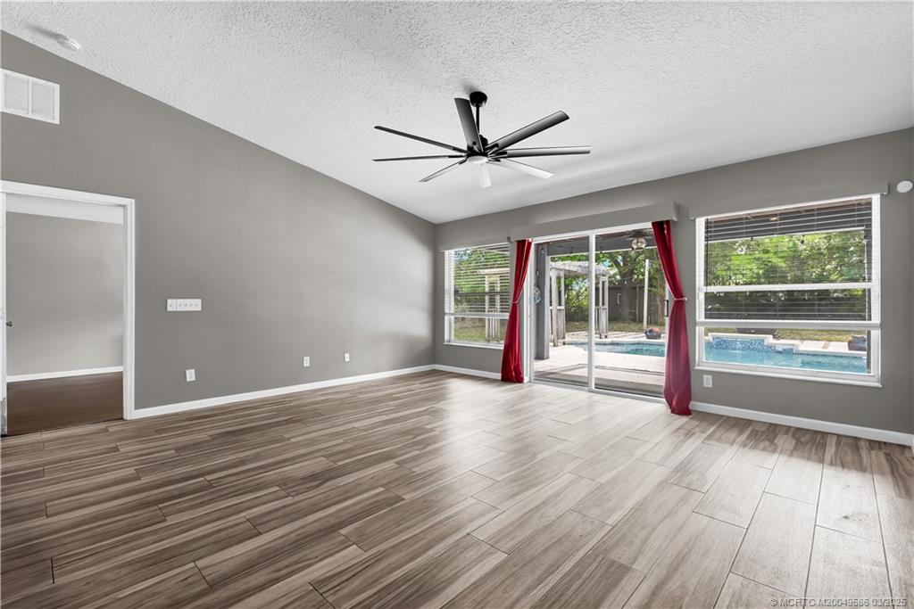 6093 NW East Deville Circle