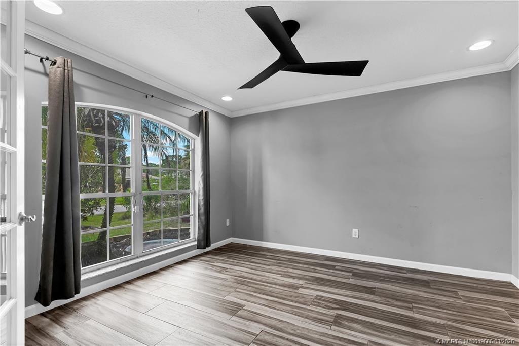 6093 NW East Deville Circle