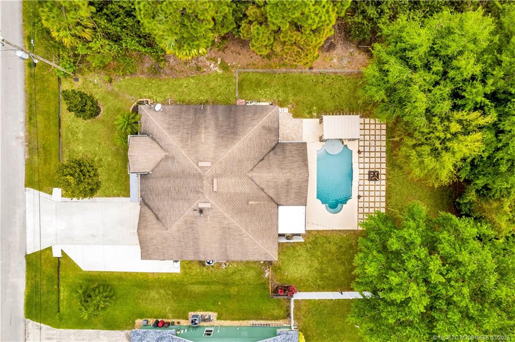 6093 NW East Deville Circle