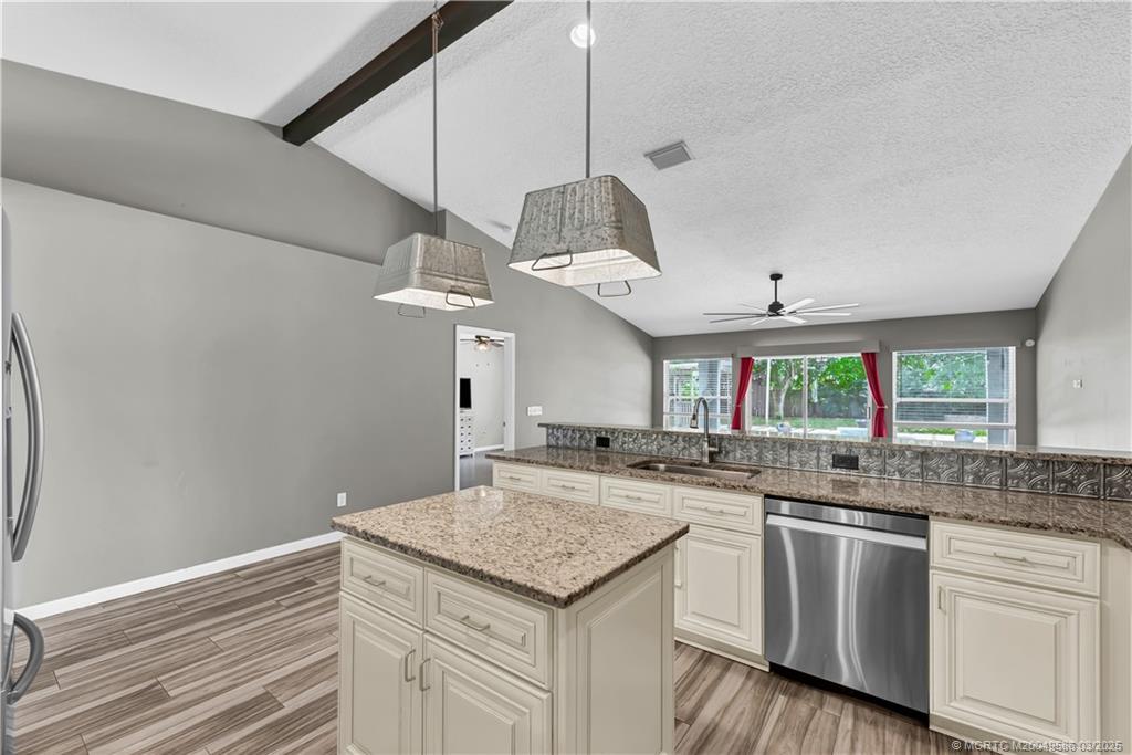 6093 NW East Deville Circle