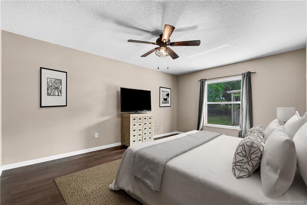 6093 NW East Deville Circle