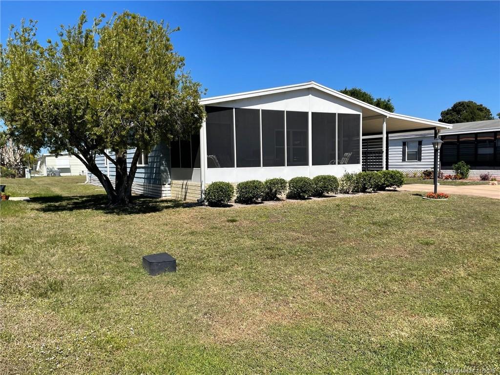 2883 SW Monarch Trail