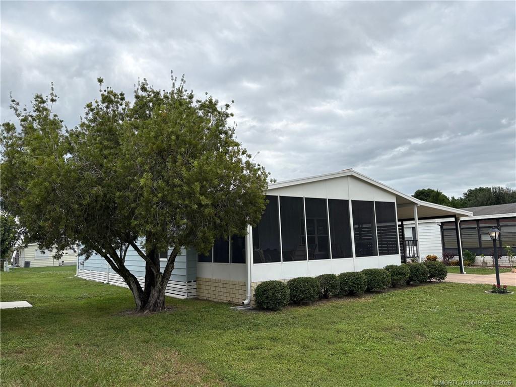 2883 SW Monarch Trail