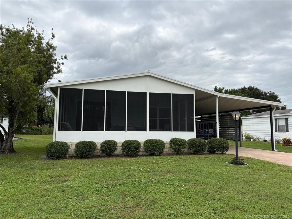 2883 SW Monarch Trail