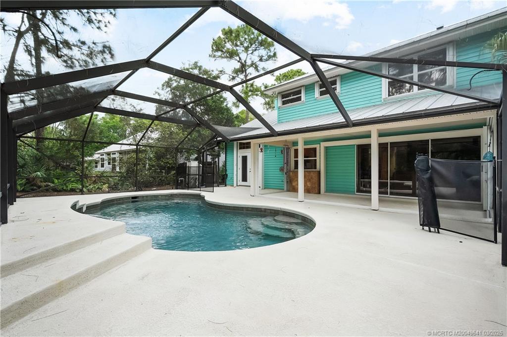 648 SE Pin Oak Terrace