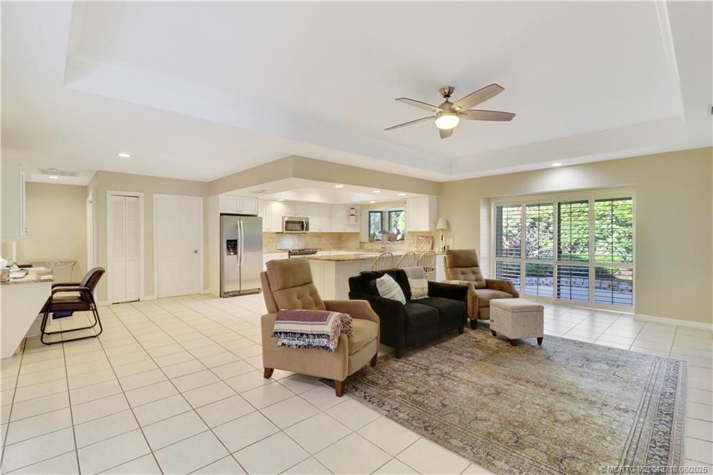 5701 SE Winged Foot Drive