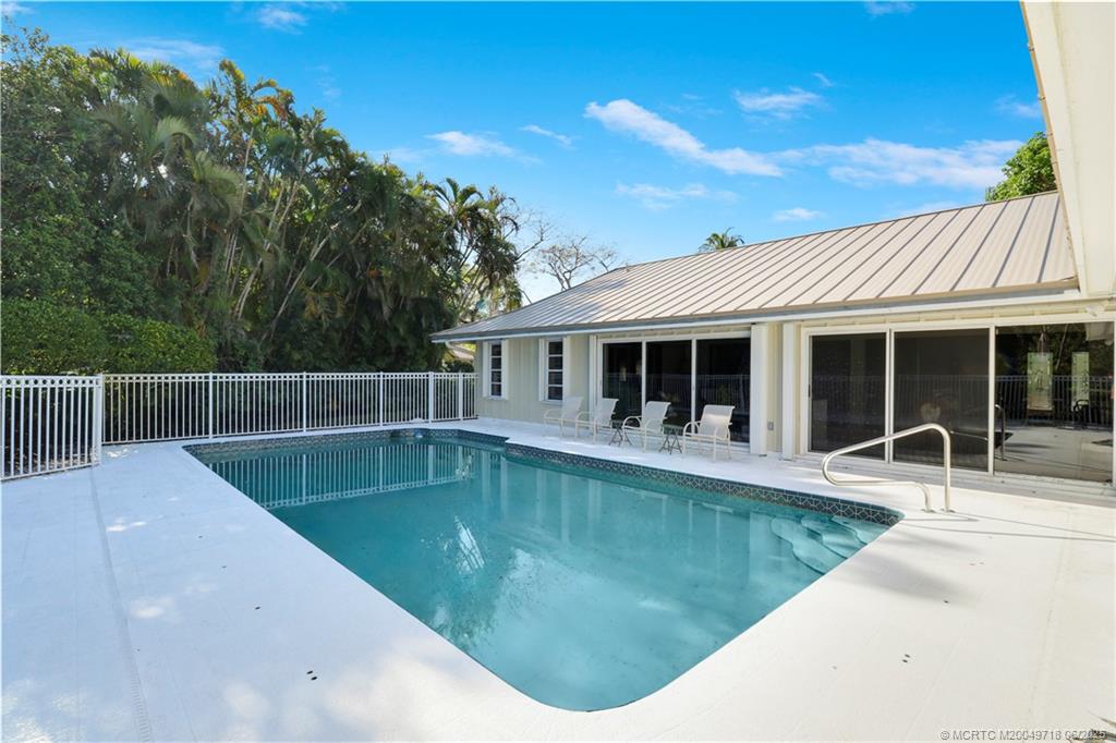 5701 SE Winged Foot Drive