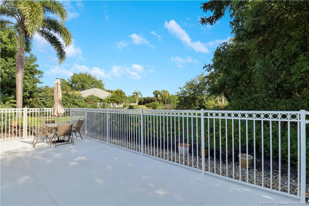 5701 SE Winged Foot Drive