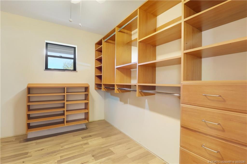 5701 SE Winged Foot Drive