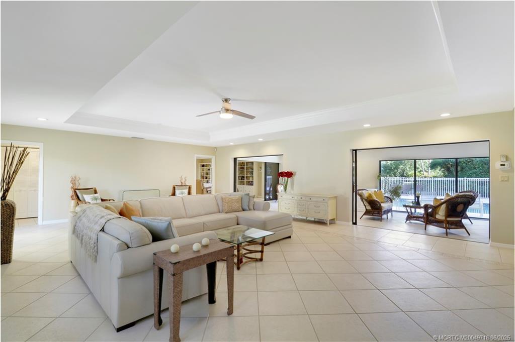 5701 SE Winged Foot Drive