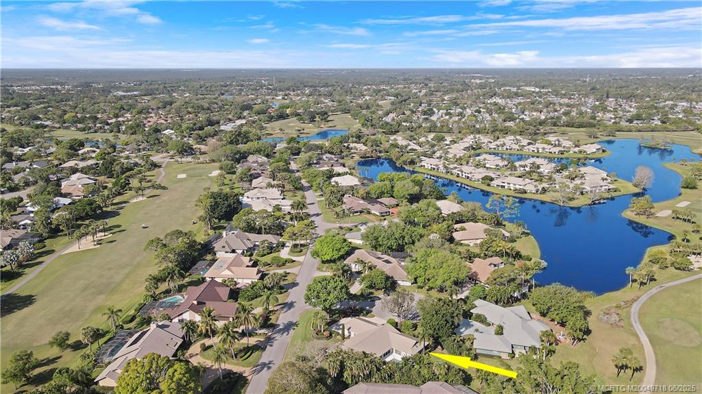 5701 SE Winged Foot Drive