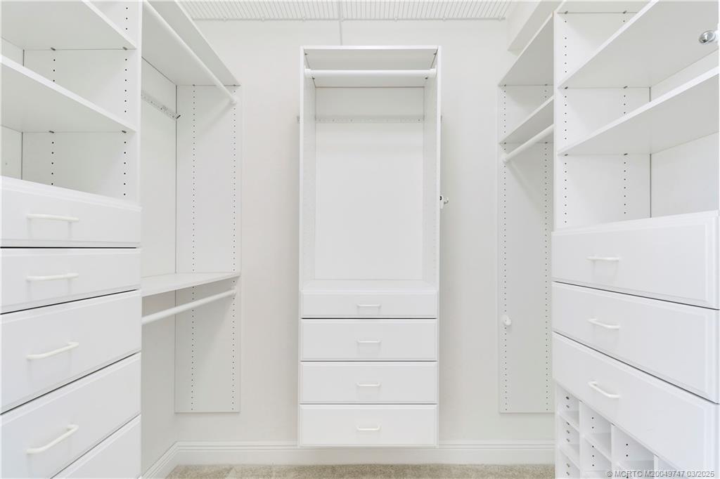 465 NW Sunflower Place