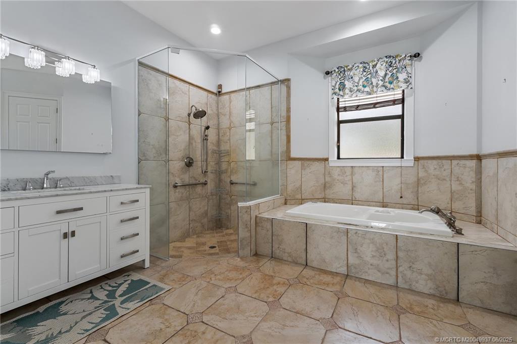 10305 S Indian River Drive