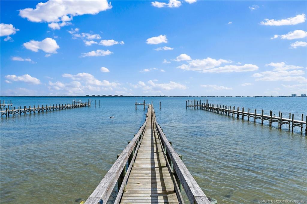 10305 S Indian River Drive