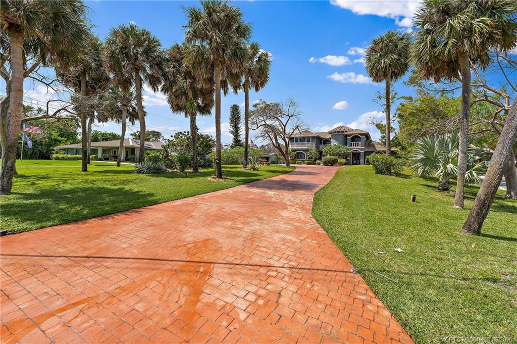 10305 S Indian River Drive