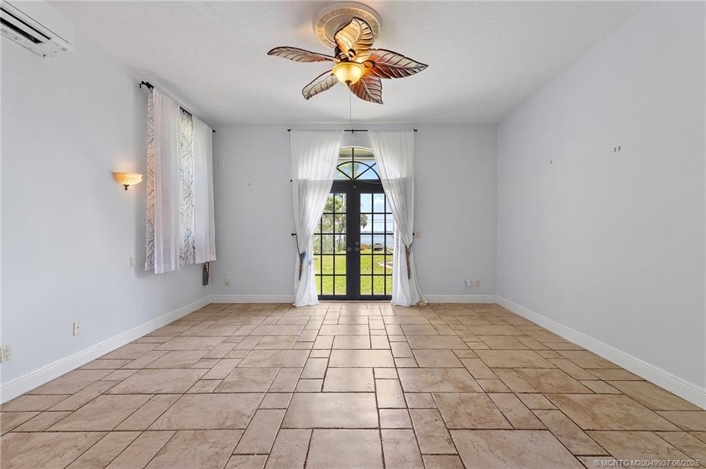 10305 S Indian River Drive