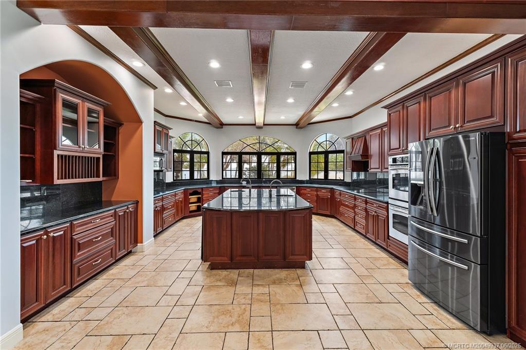 10305 S Indian River Drive