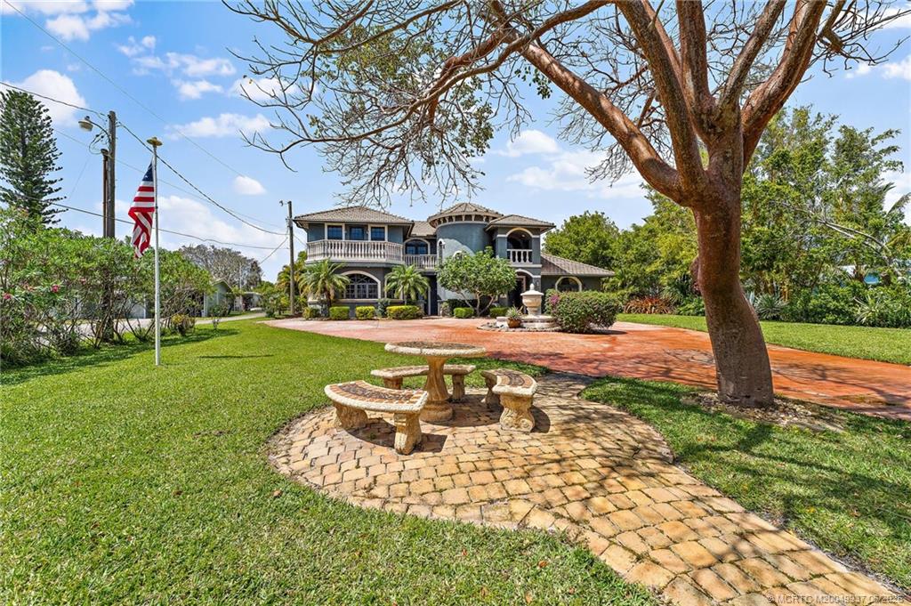 10305 S Indian River Drive