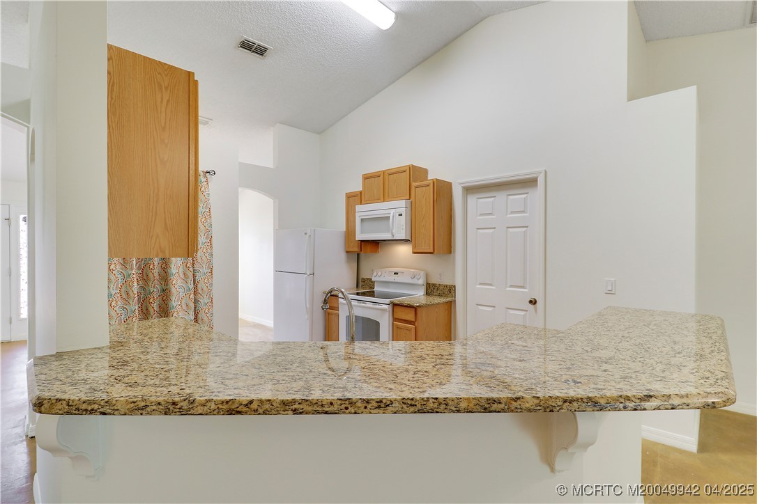 2949 SE Buccaneer Circle