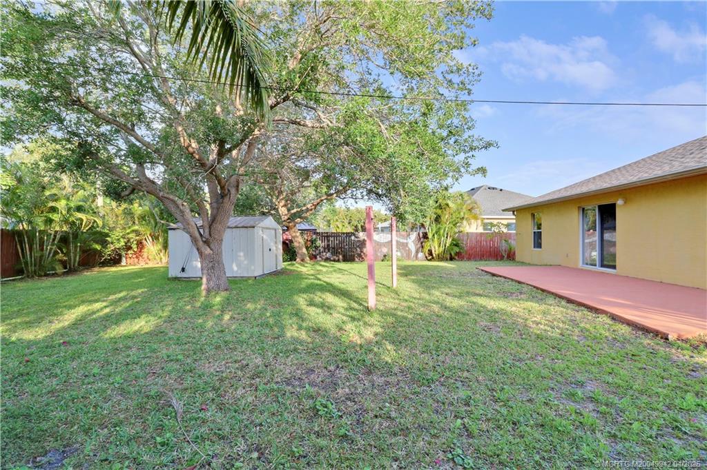 2949 SE Buccaneer Circle