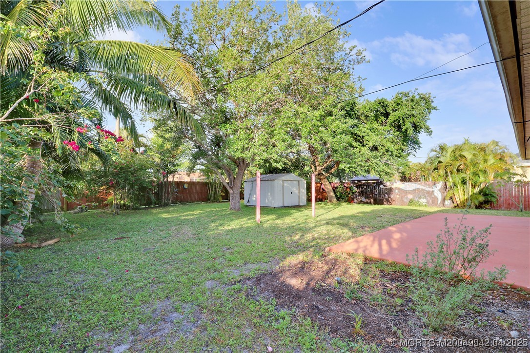2949 SE Buccaneer Circle