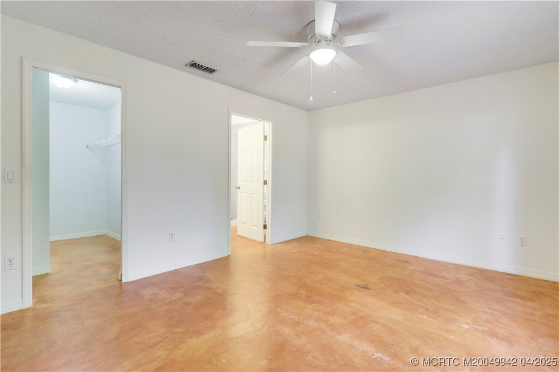 2949 SE Buccaneer Circle