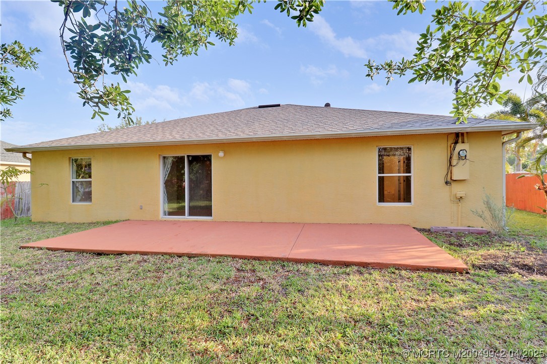 2949 SE Buccaneer Circle