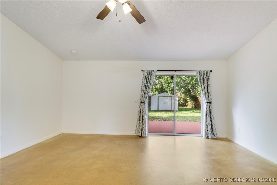 2949 SE Buccaneer Circle