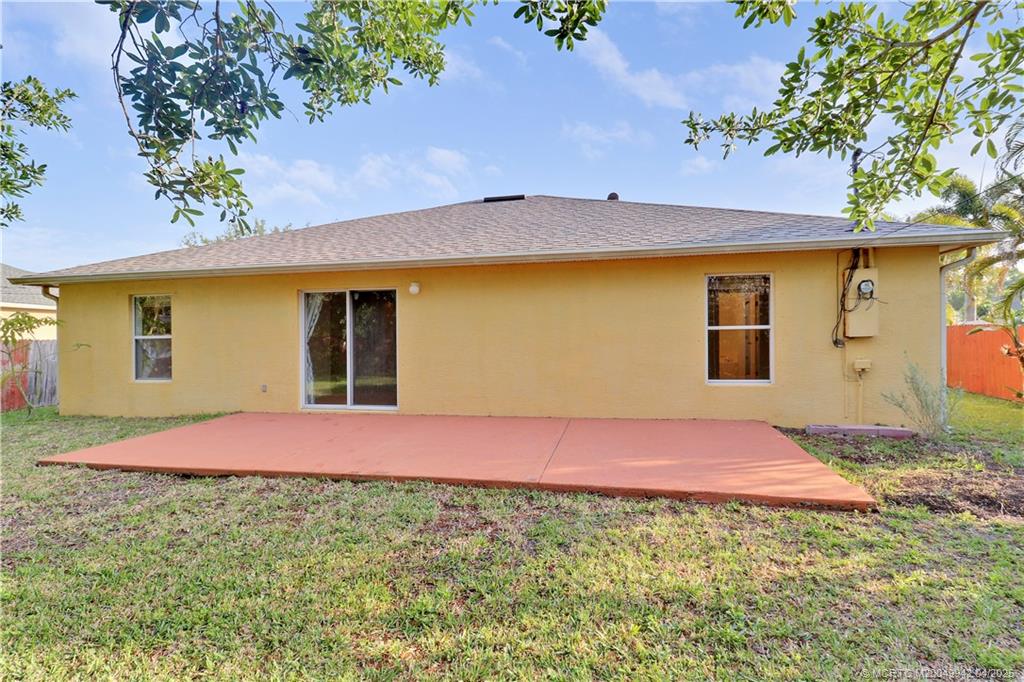 2949 SE Buccaneer Circle