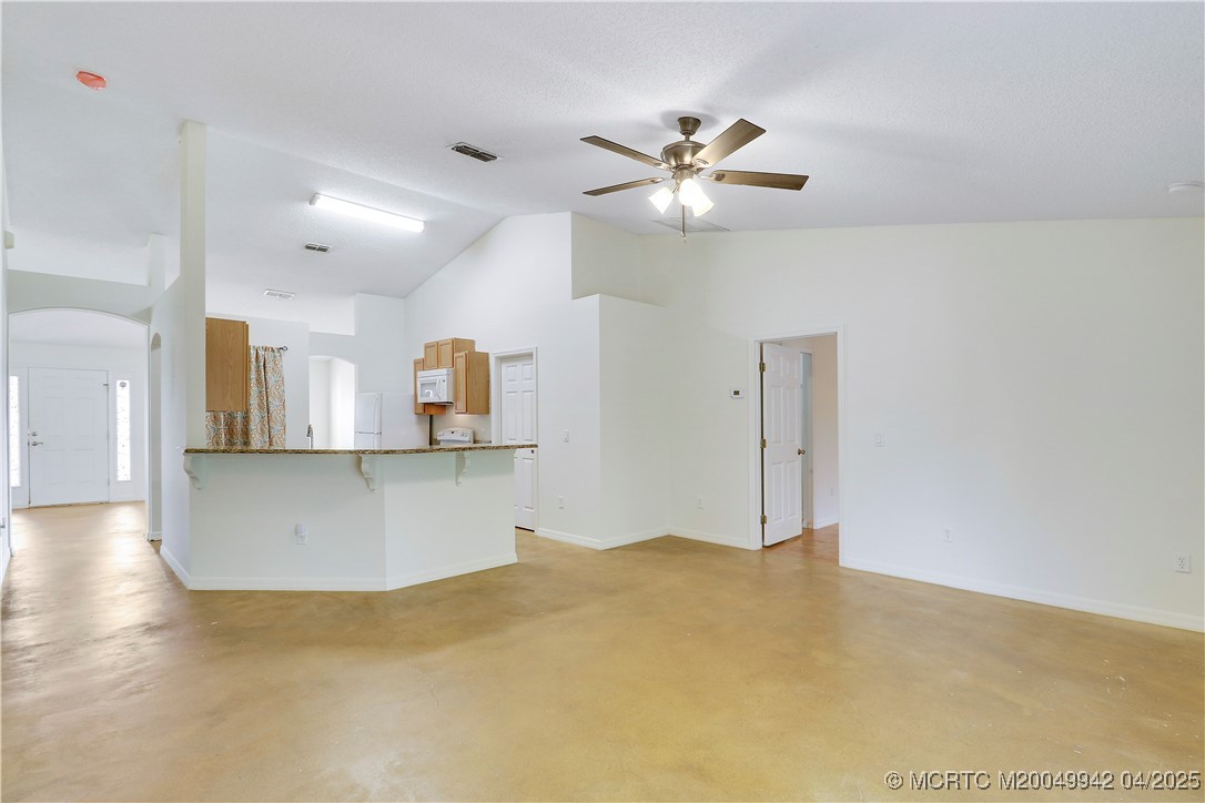 2949 SE Buccaneer Circle
