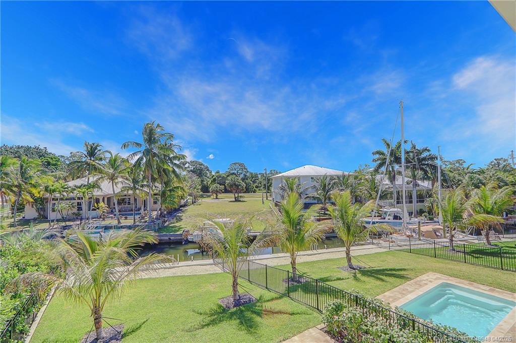 4627 SE Manatee Lane