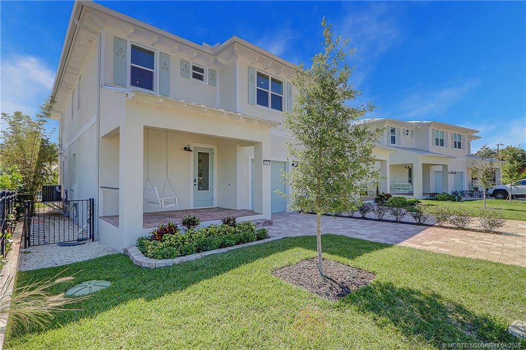 4627 SE Manatee Lane