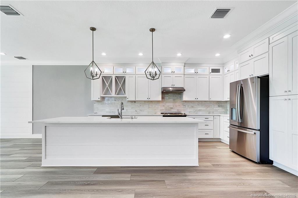 4627 SE Manatee Lane