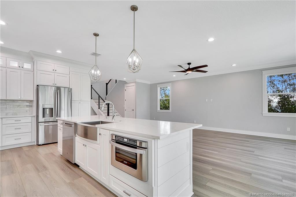 4627 SE Manatee Lane