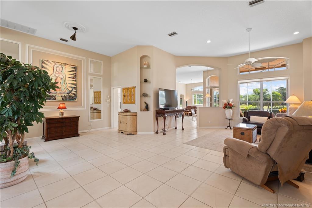 2024 SE Kilmallie Ct