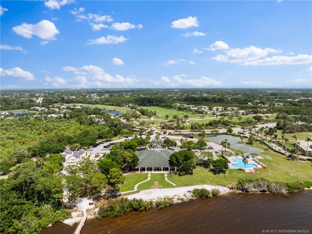 2024 SE Kilmallie Ct