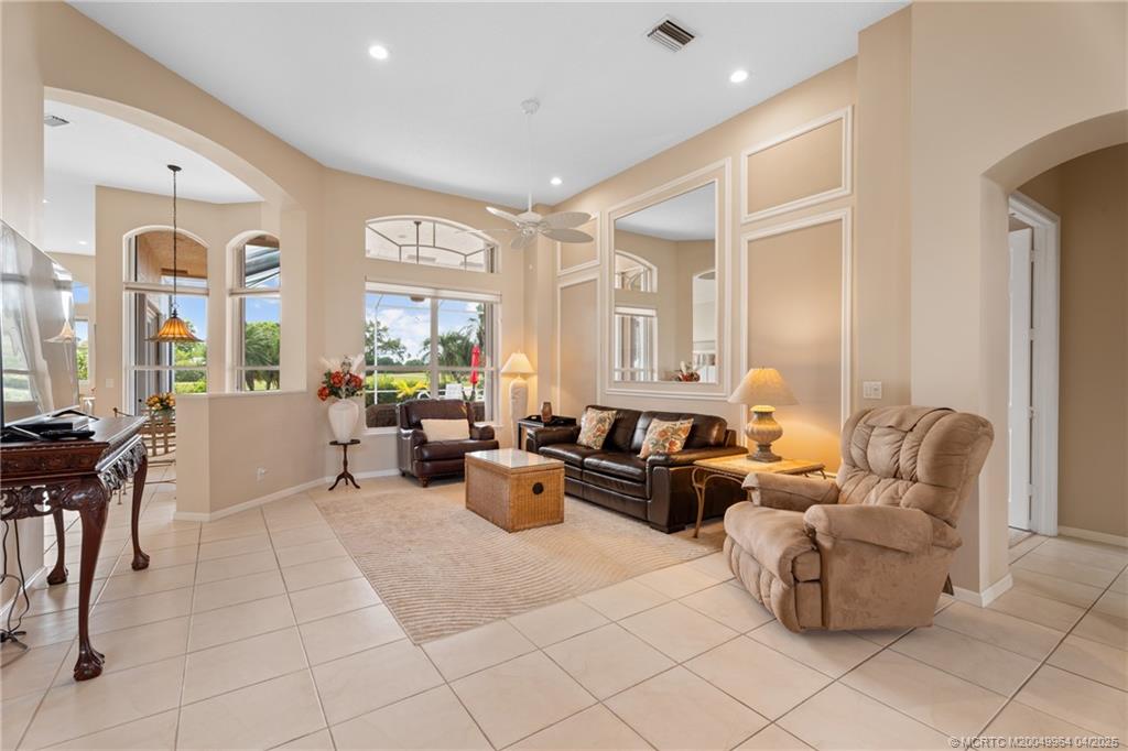 2024 SE Kilmallie Ct